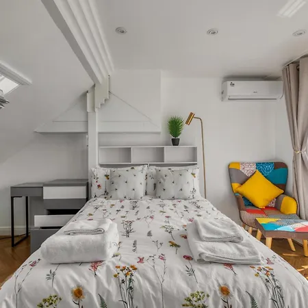 Casa Marina- 4 Bedroom House With Garden And Balcony London Exterior photo
