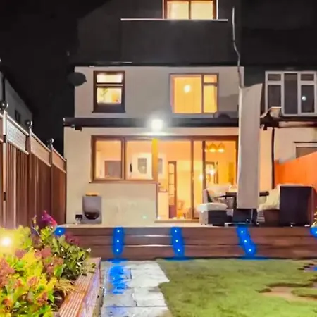 Casa Marina- 4 Bedroom House With Garden And Balcony London Exterior photo