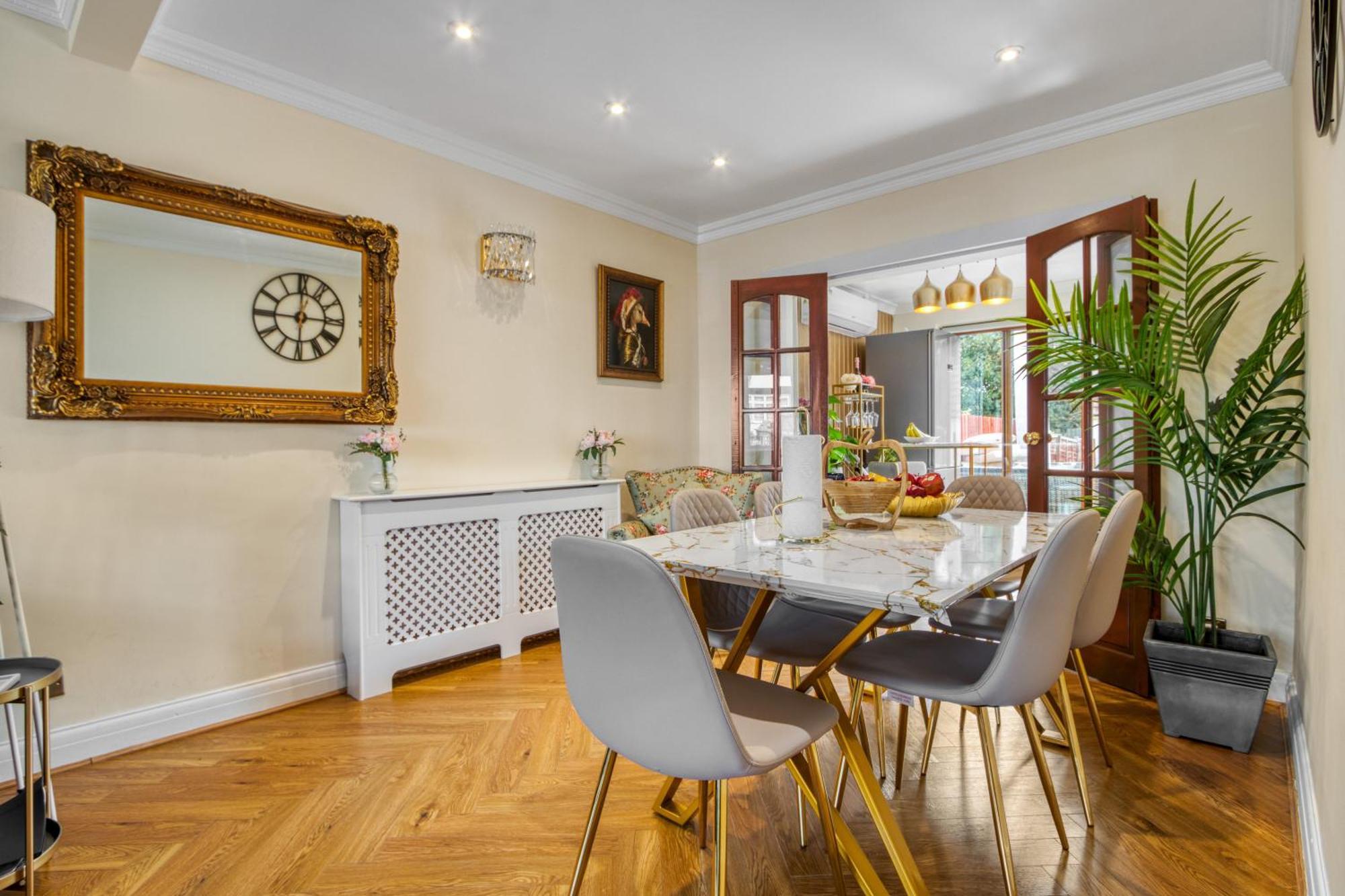 Casa Marina- 4 Bedroom House With Garden And Balcony Casa vacanze Londra