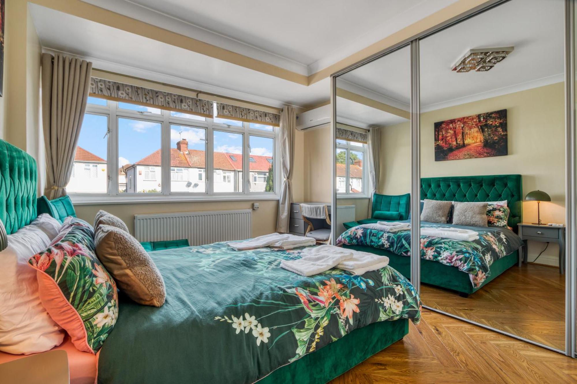 Casa vacanze Casa Marina- 4 Bedroom House With Garden And Balcony Londra